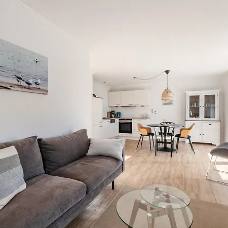 Waterkant Mit Hund Klangsbøl